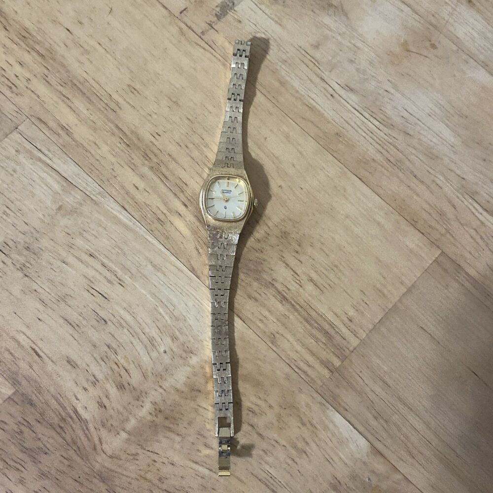 Vintage Citizen Quartz Ladies Japan Wristwatch Gold Toned